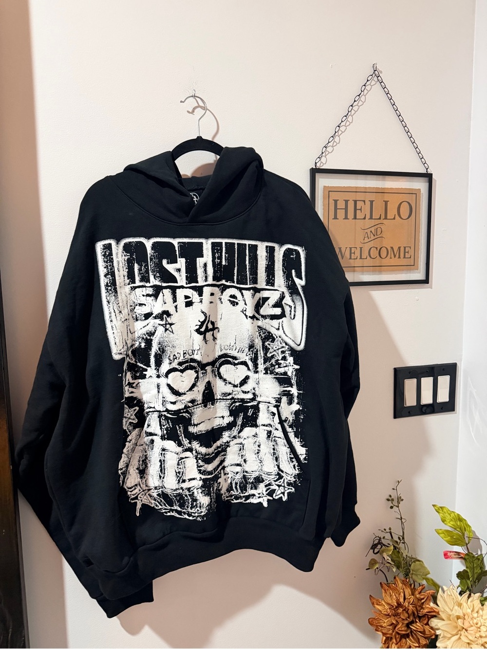Lost Hills Graphic Crewneck Sweatshirt - Black sad boyz